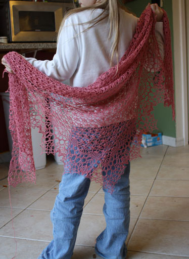 Dahlia Shawl - Interweave Crochet, Spring 2011