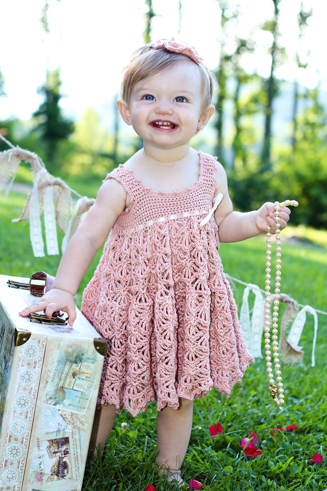 Paris And Pearls - Click Image to Close